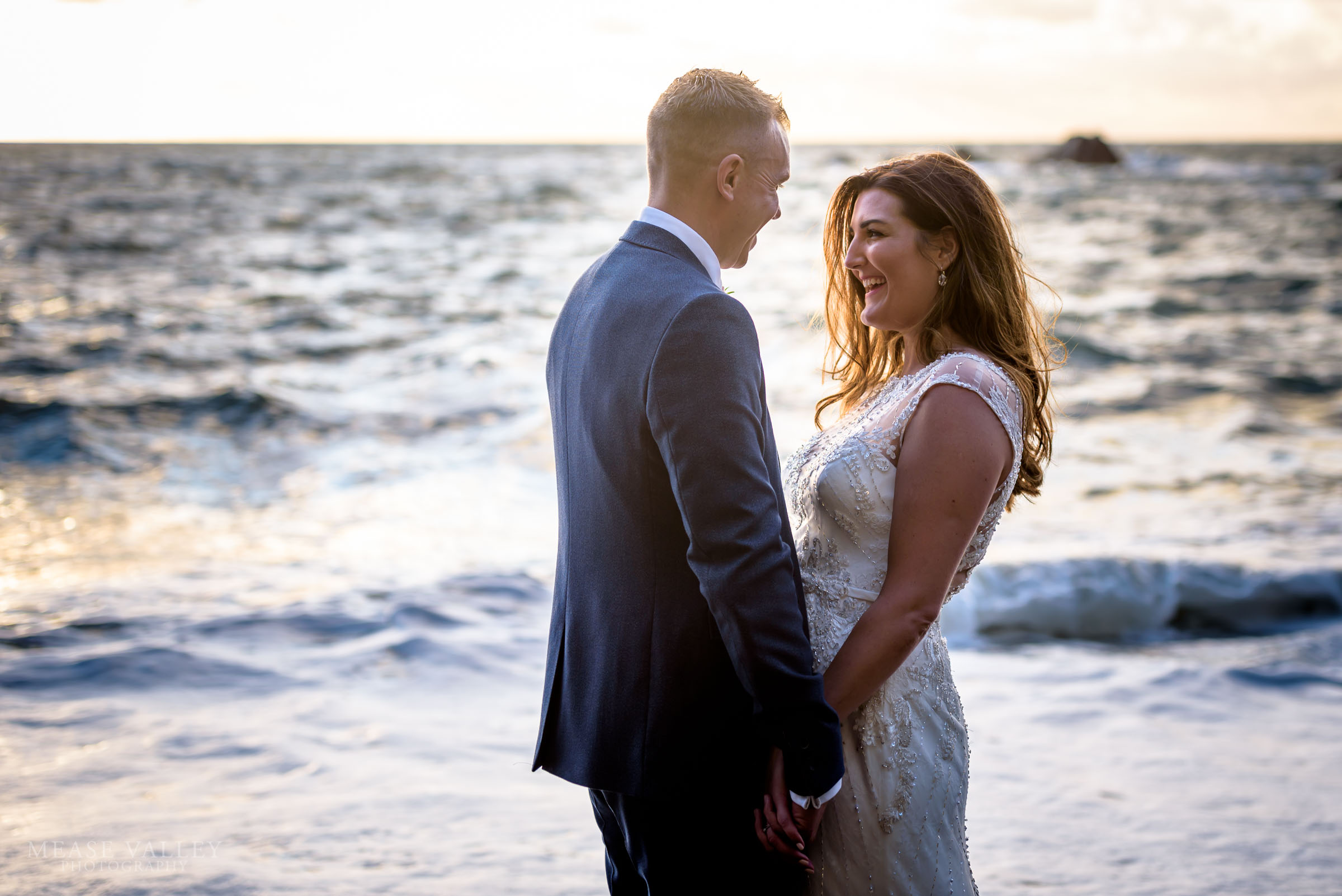 Featured image for “Tunnels Beach Wedding with Karl & Kim”